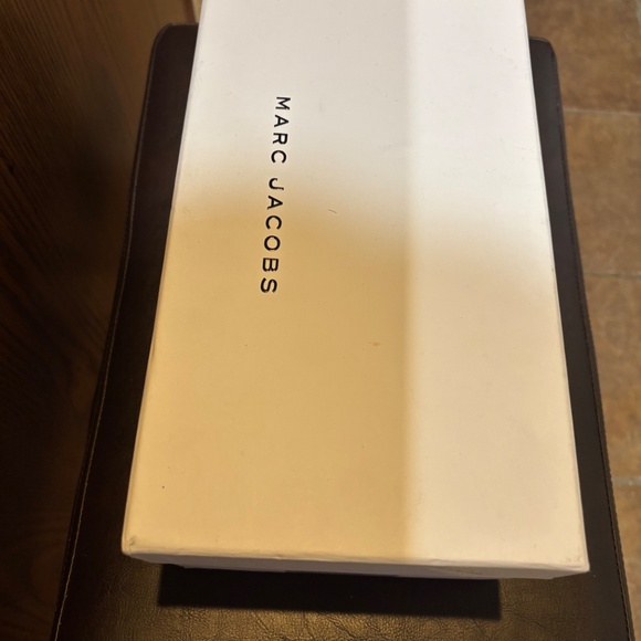 Marc Jacob’s - Picture 7 of 7